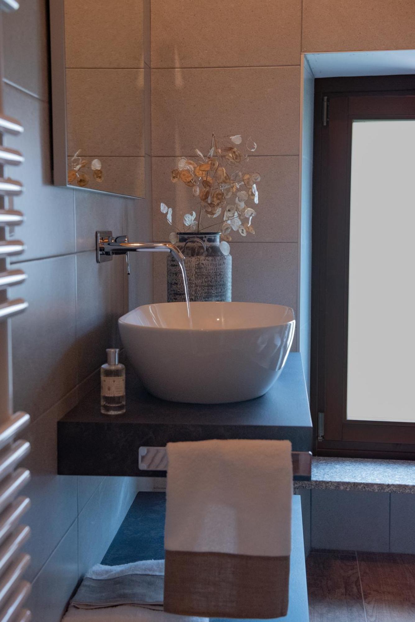 Byvigin Hotel Magliano Alfieri ภายนอก รูปภาพ