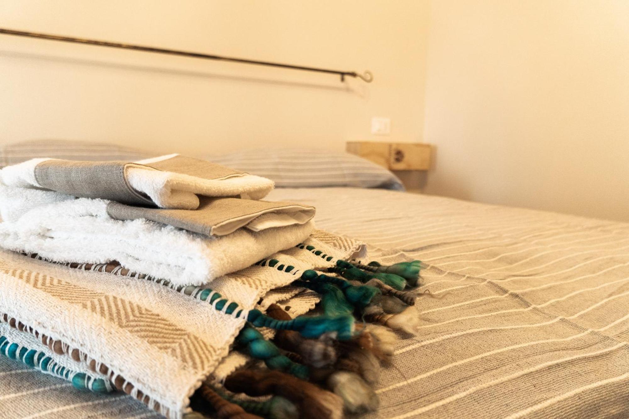 Byvigin Hotel Magliano Alfieri ภายนอก รูปภาพ
