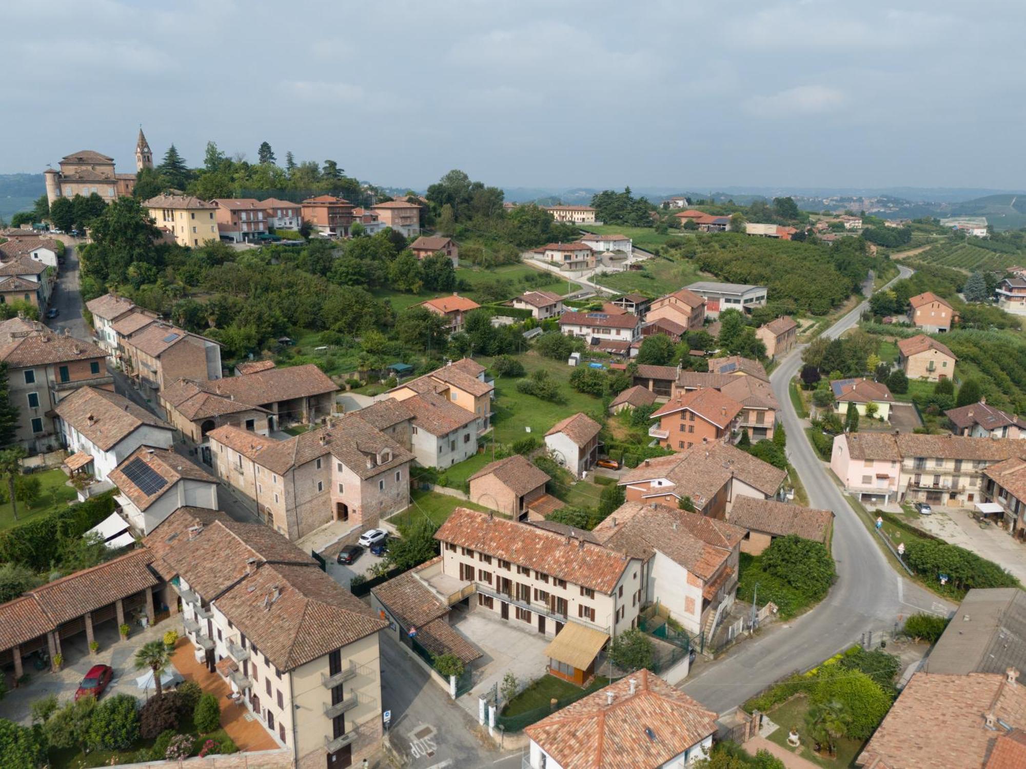 Byvigin Hotel Magliano Alfieri ภายนอก รูปภาพ